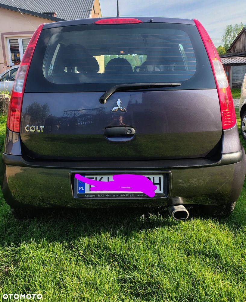 Mitsubishi Colt - 2