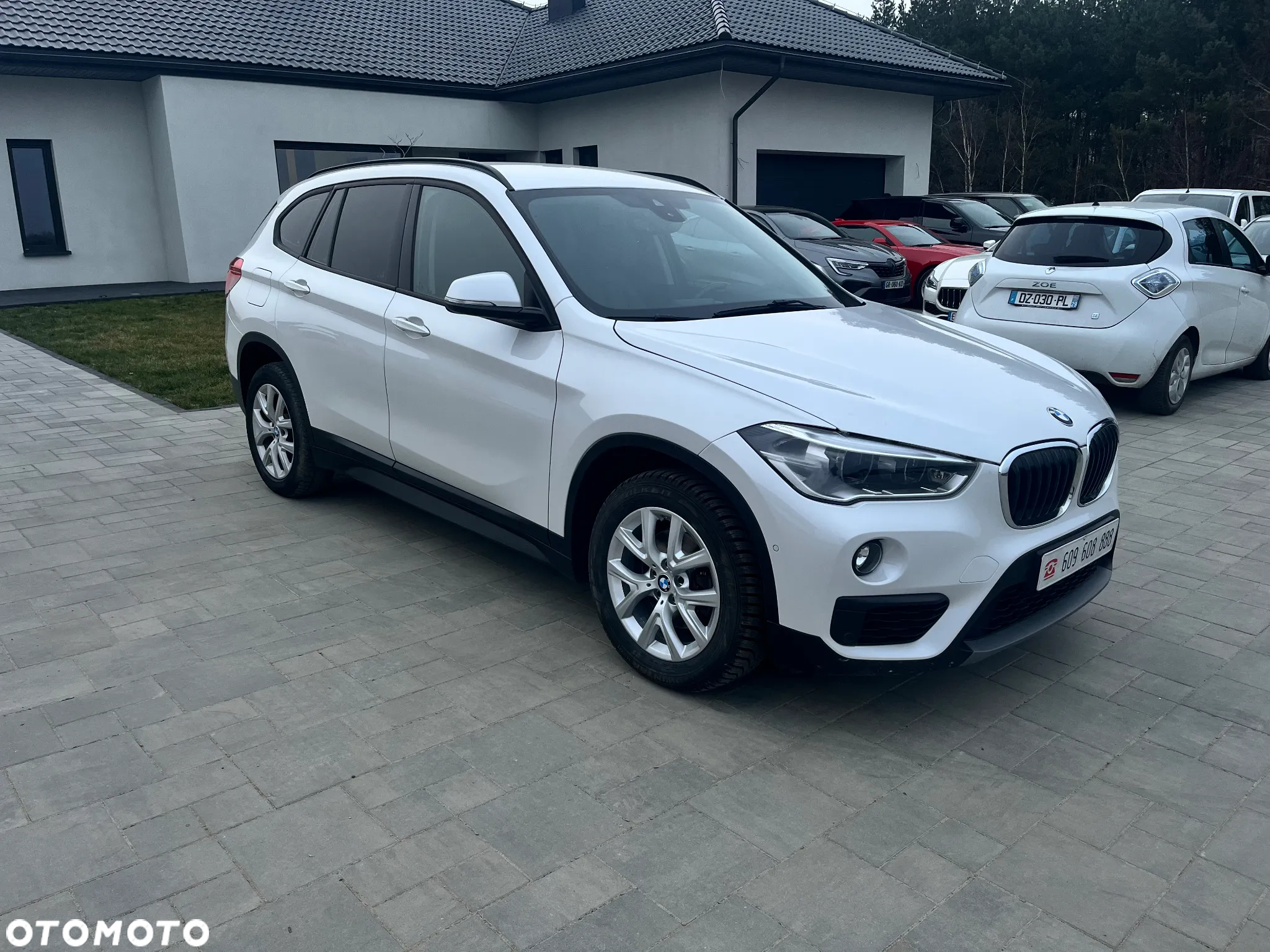 BMW X1 sDrive18i Business Edition - 3