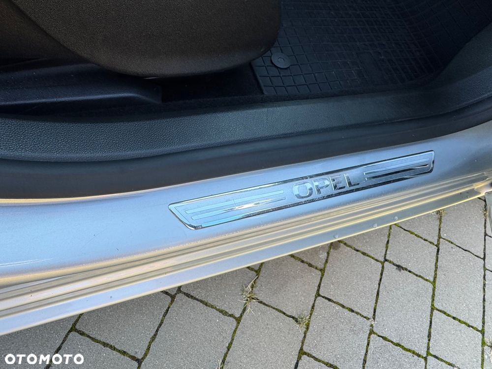 Opel Astra 1.6 CDTI Cosmo - 29