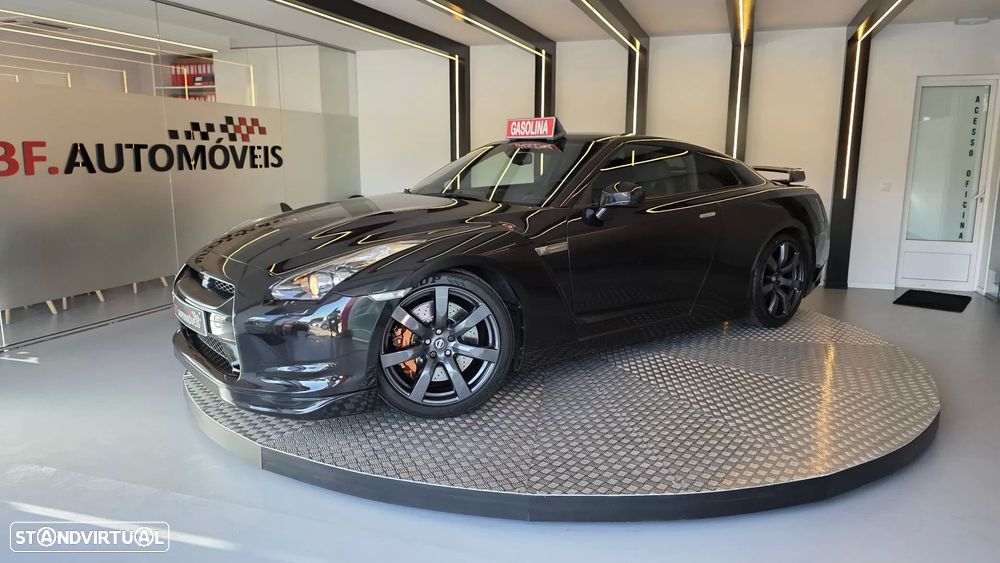 Nissan GT-R Black Edition - 2