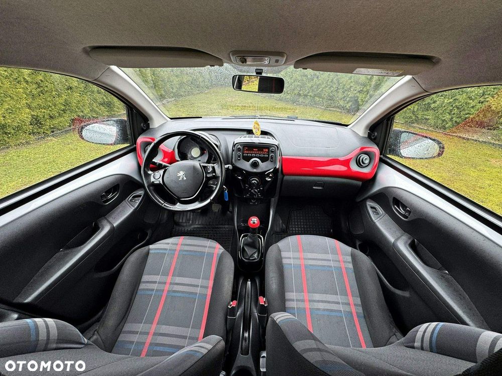 Peugeot 108 PureTech 82 Top Style - 8