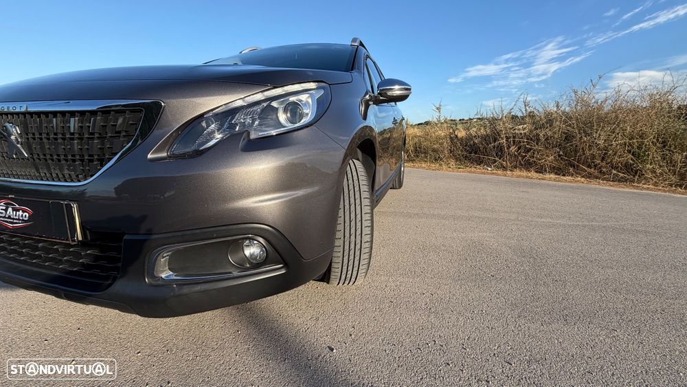 Peugeot 2008 1.2 PureTech Style - 6