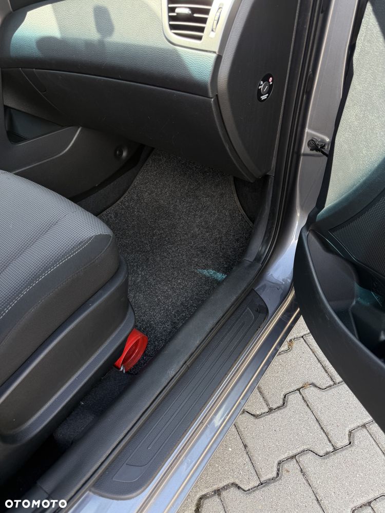 Hyundai i30 blue 1.6 CRDi Classic - 22
