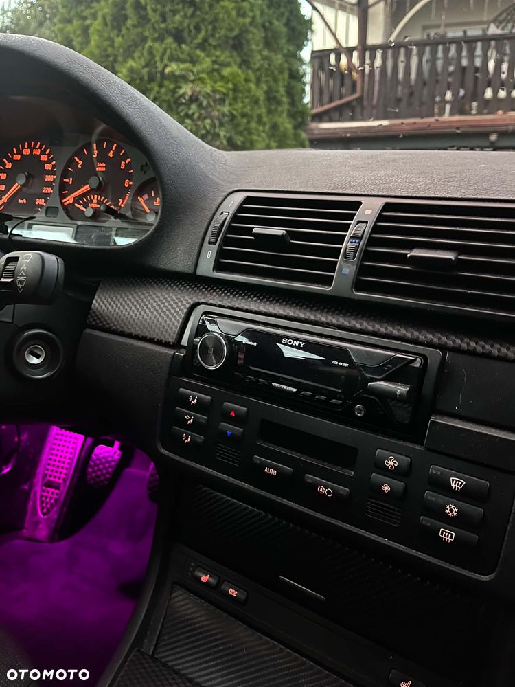 BMW Seria 3 318i - 7