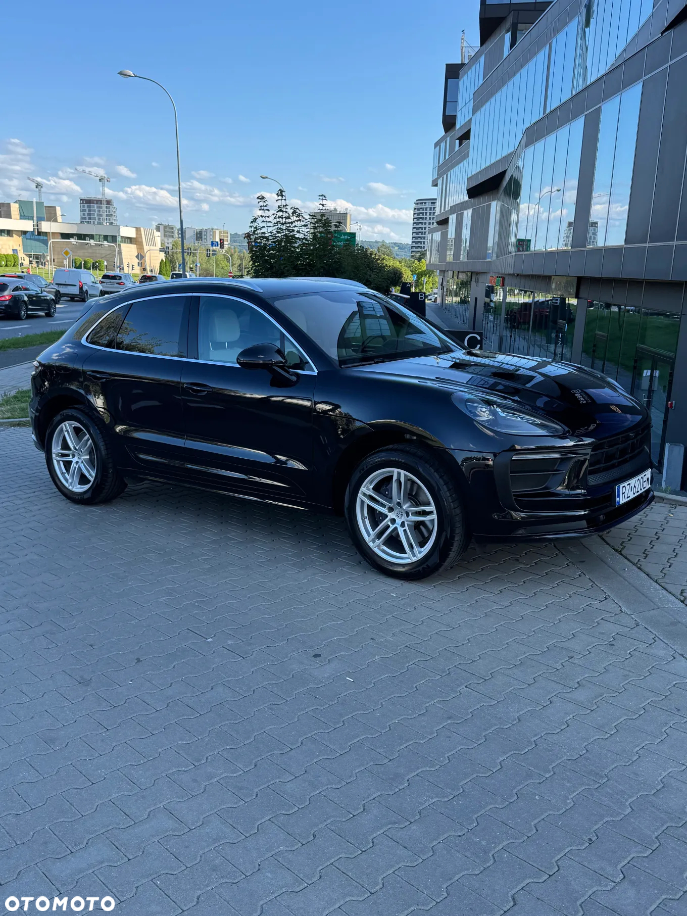 Porsche Macan T - 9