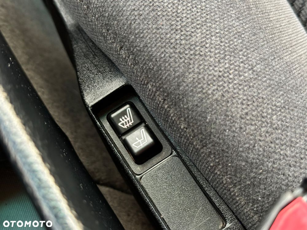 BMW Seria 5 520i - 28