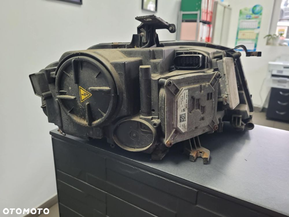 Lampa Lewa Audi a4 b8 xenon - 4