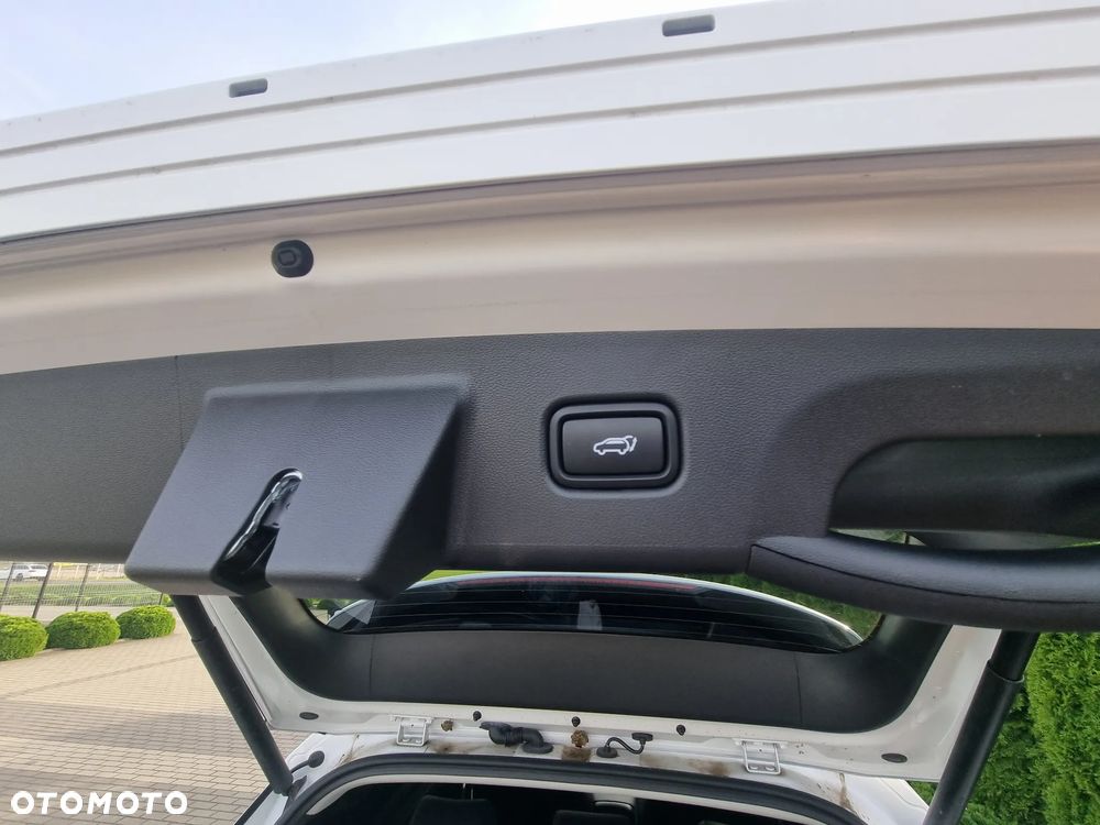 Hyundai Tucson 1.6 CRDi 48V-Hybrid 4WD DCT Select - 19