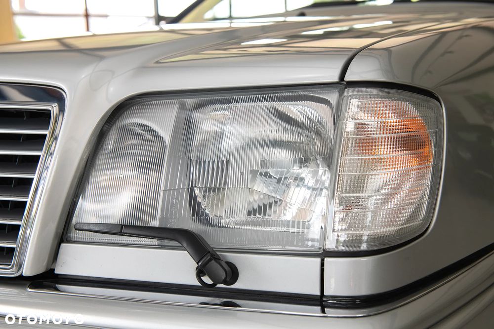 Mercedes-Benz Klasa E - 11