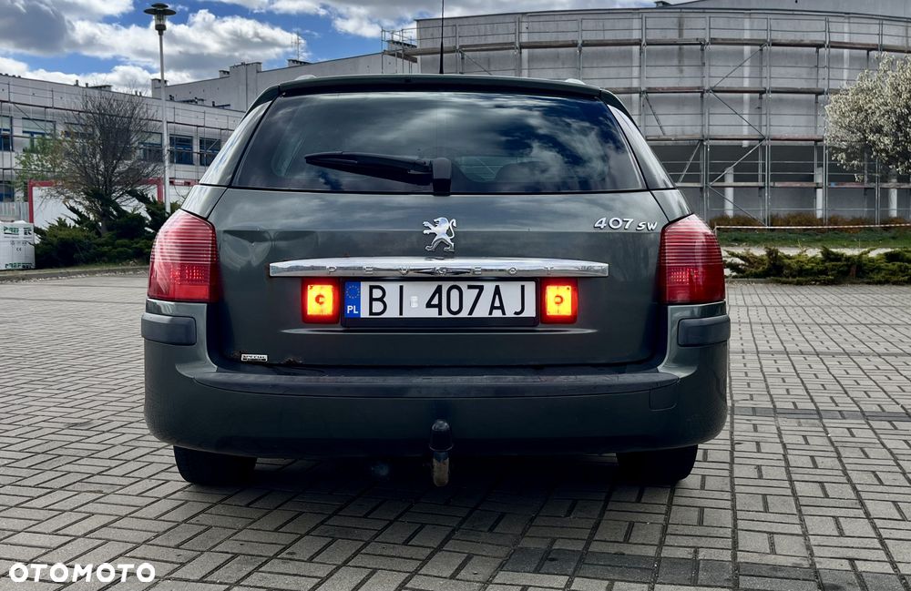 Peugeot 407 1.8 Presence - 10