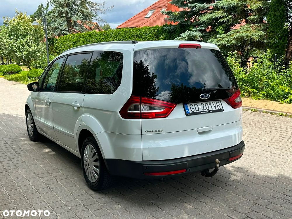 Ford Galaxy 2.0 Ambiente - 4