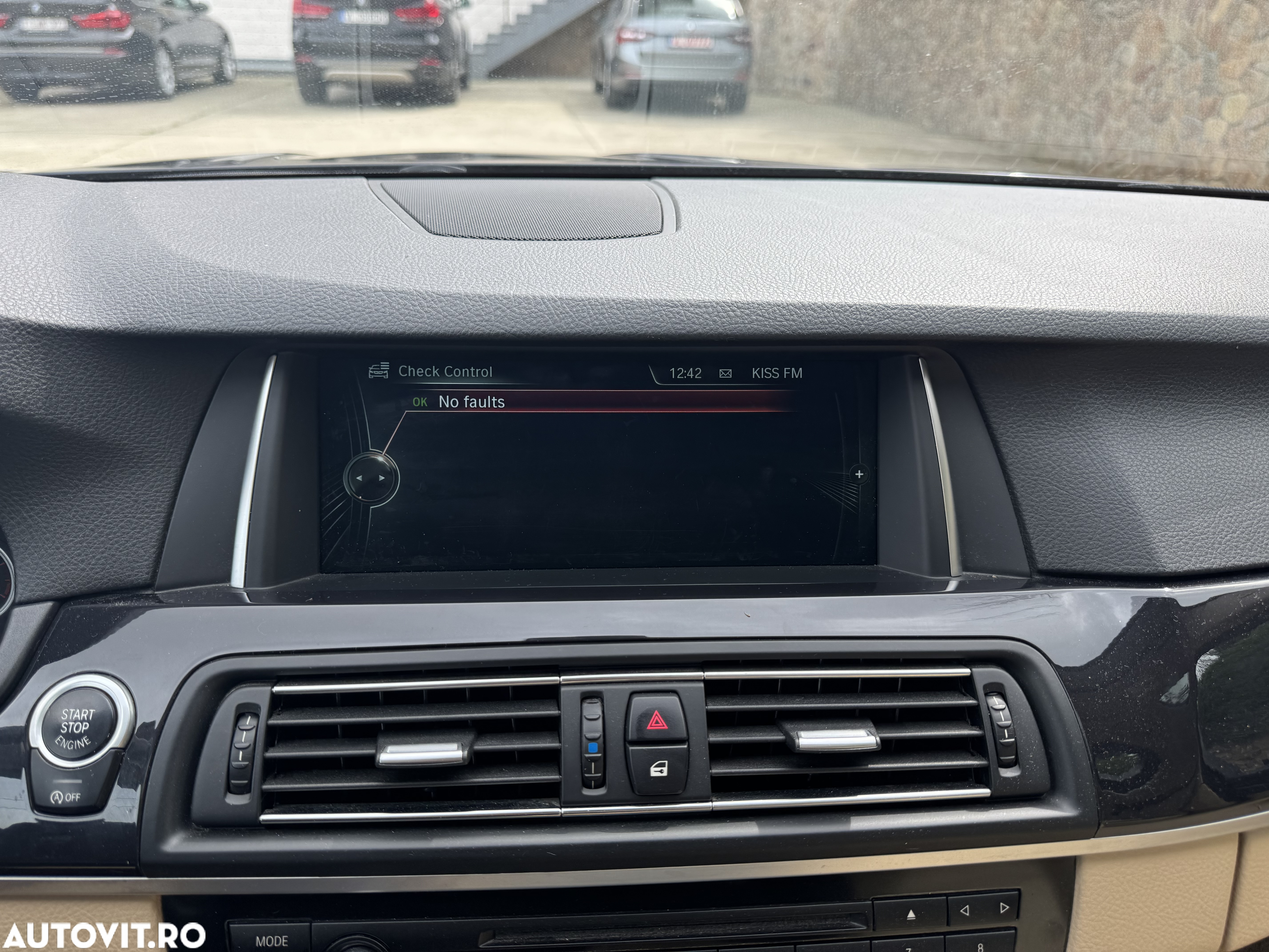 BMW Seria 5 520d Aut. Luxury Line - 24