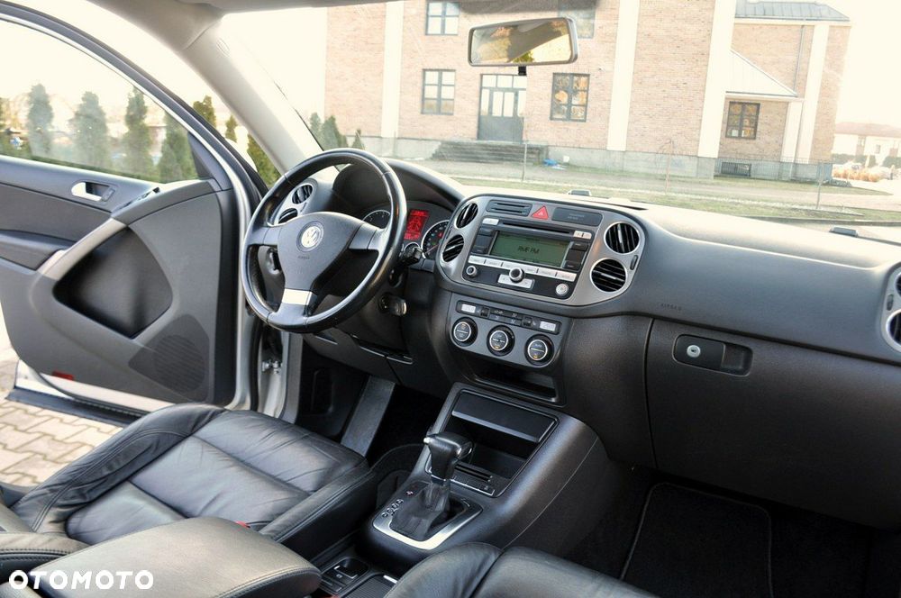 Volkswagen Tiguan - 25