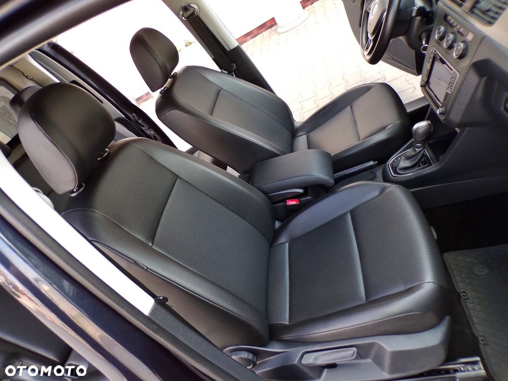 Volkswagen Caddy Maxi 2.0 TDI Comfortline DSG - 23