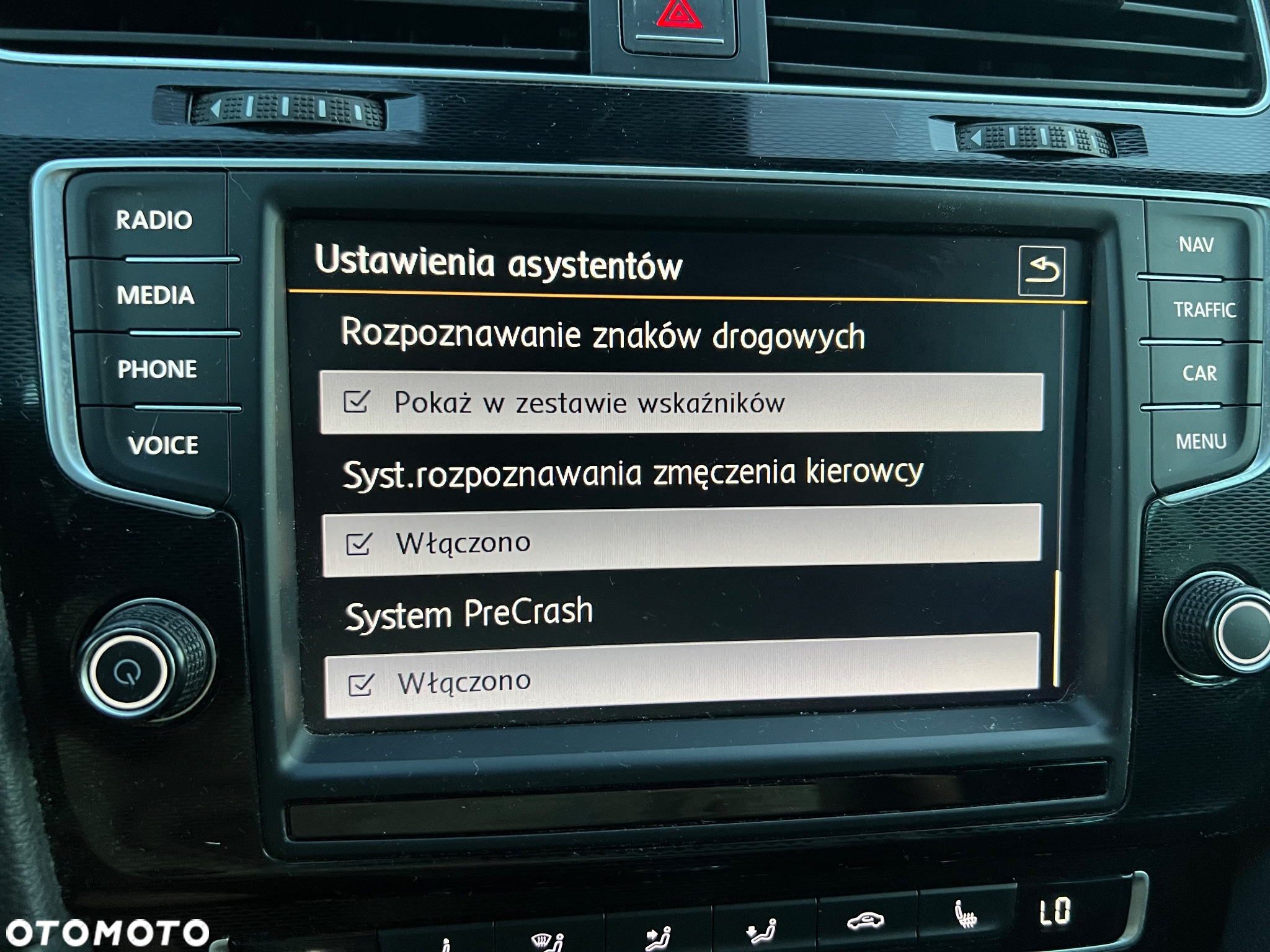 Volkswagen Golf GTD 2.0 TDI SCR DSG - 10