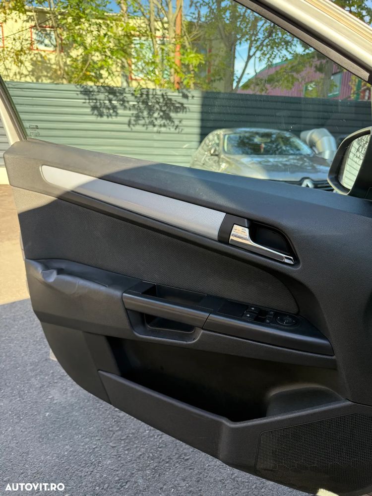 Opel Astra Classic 1.6i - 5