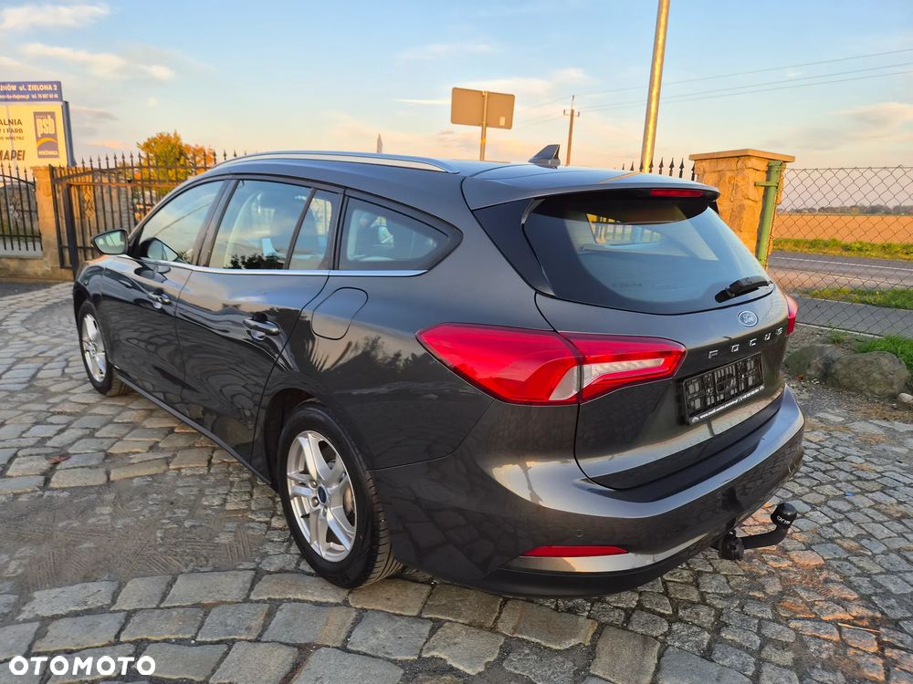 Ford Focus 2020 photo 2