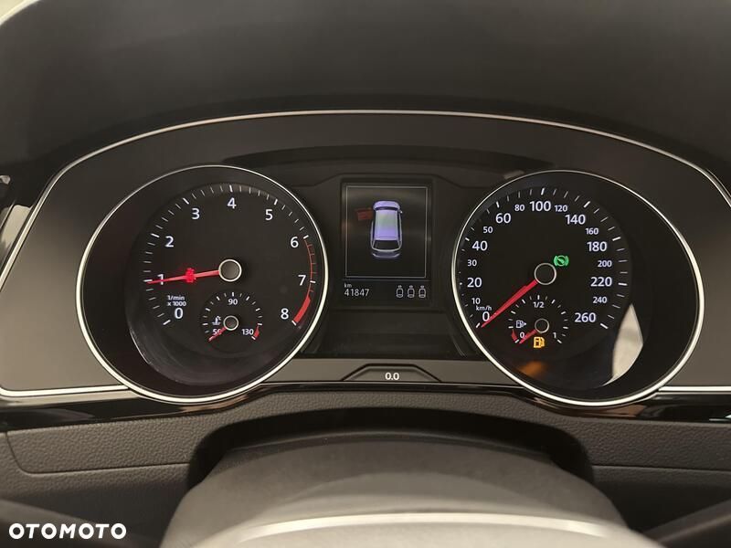 Volkswagen Passat 2.0 TSI Business DSG - 14