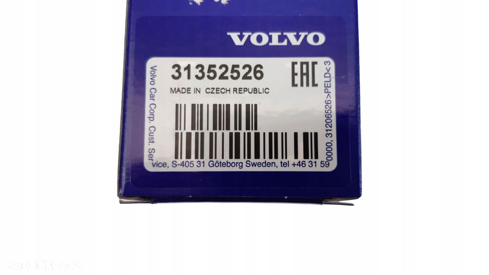 VOLVO V40 oświetlenie tablicy rejestracyjnej OE - 3