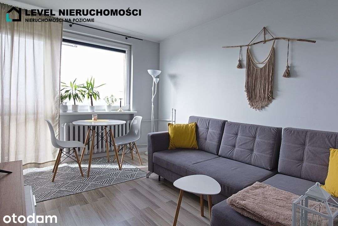 Umeblowane mieszkanie trzypokojowe
