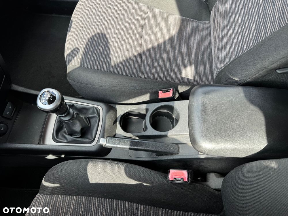 Kia Ceed - 15