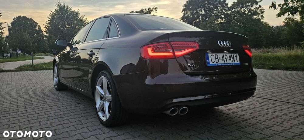 Audi A4 Limousine - 8