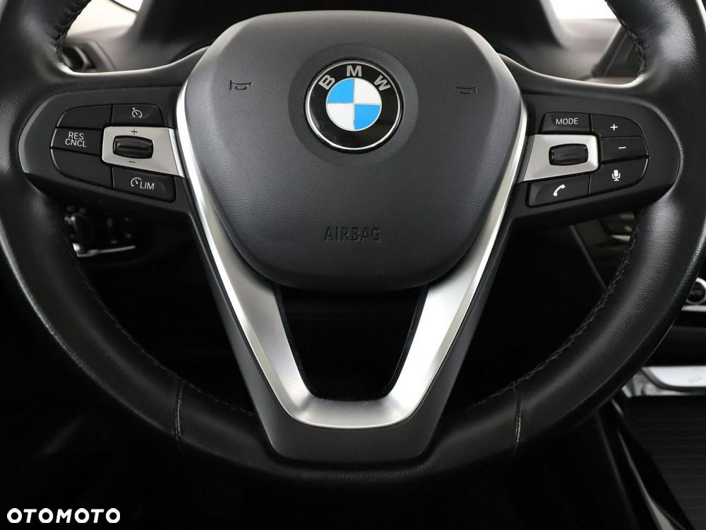 BMW X3 xDrive20d Advantage - 22