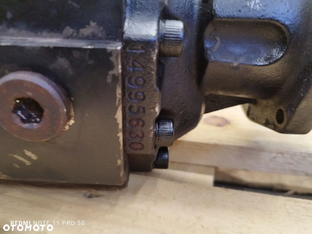 Pompa hydrauliczna 799141AZ 272861 Manitou MLT 627 - 7