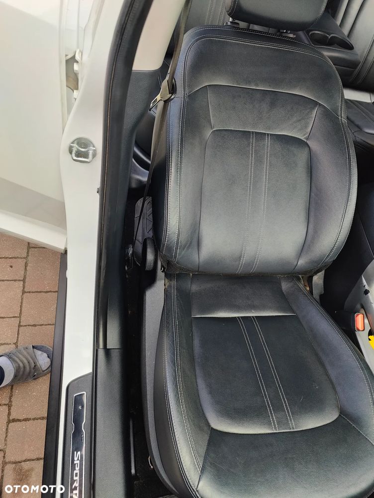 Kia Sportage 2.0 CRDI 4WD Dream-Team Edition - 28