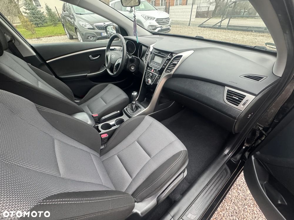 Hyundai i30 1.4 Trend - 21