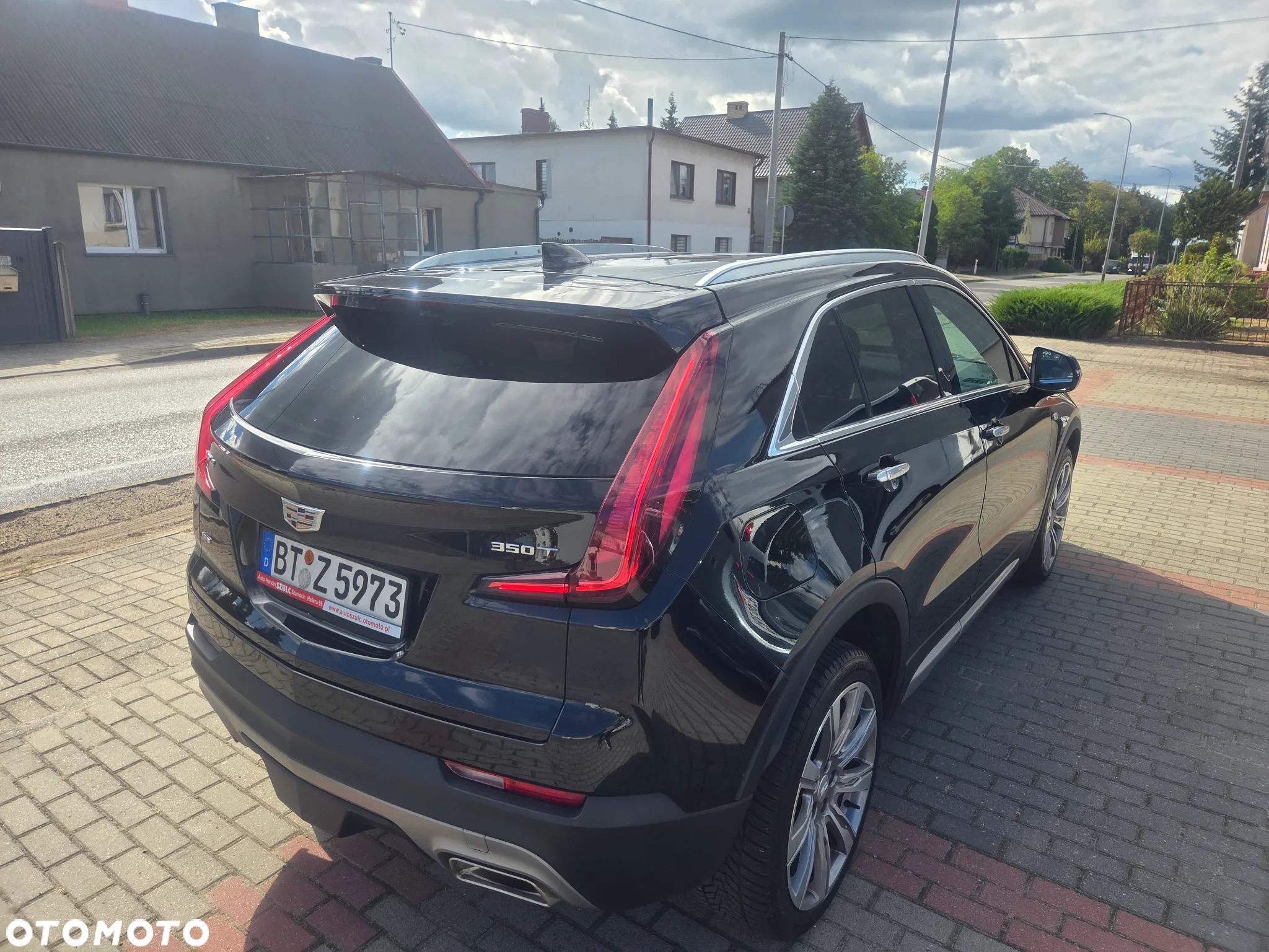 Cadillac XT4 350T AWD Premium Luxury - 9