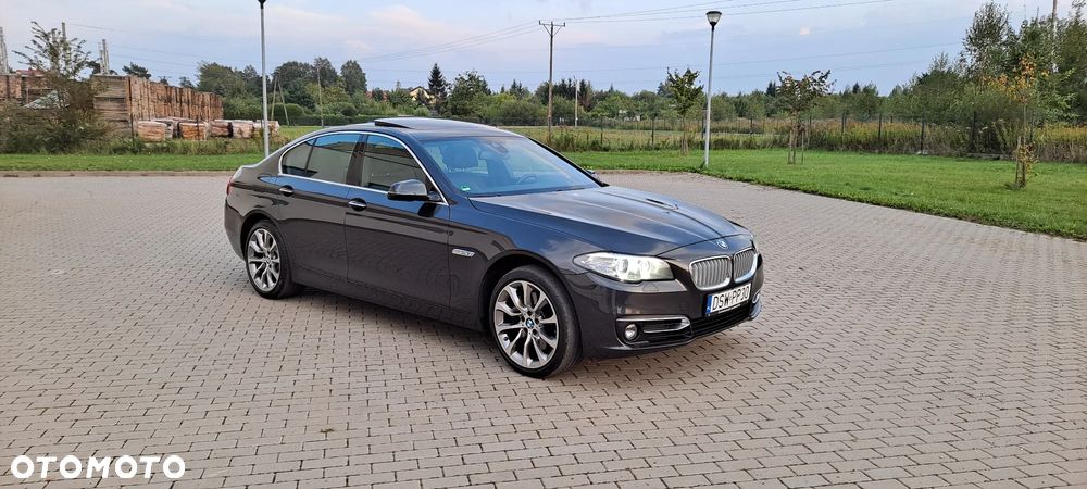 BMW Seria 5 535d Sport-Aut Modern Line - 29