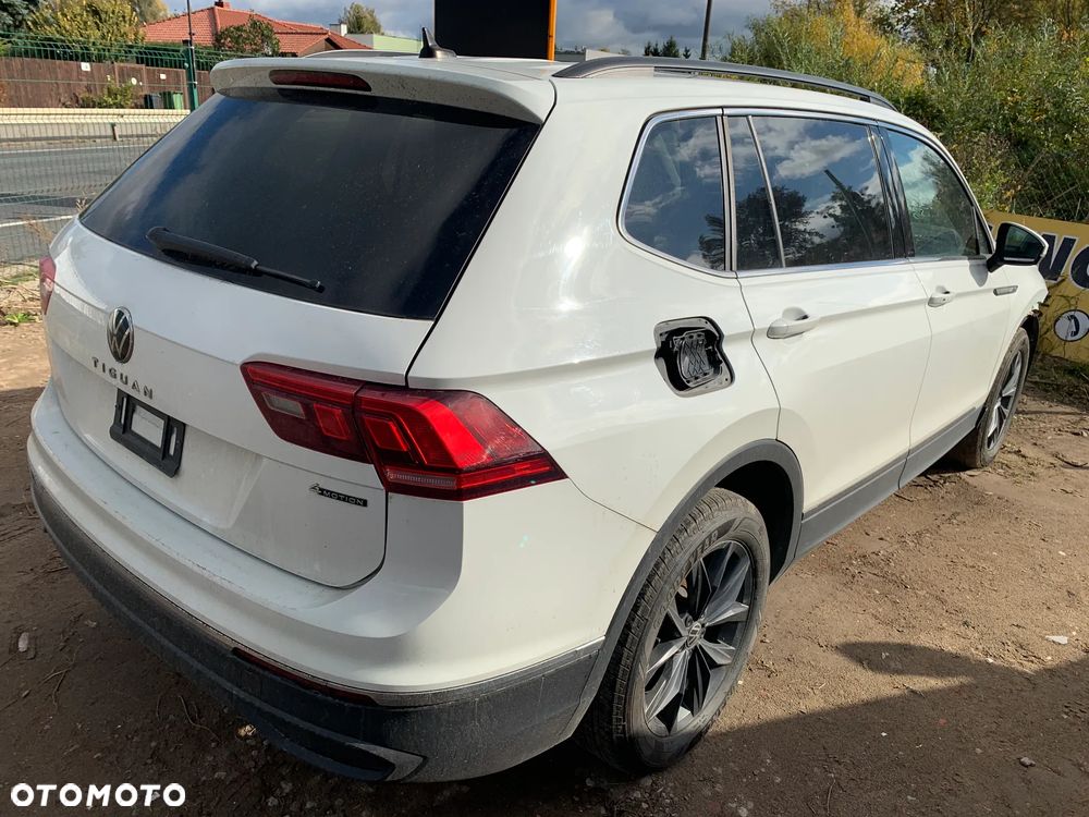 Volkswagen Tiguan Allspace - 3
