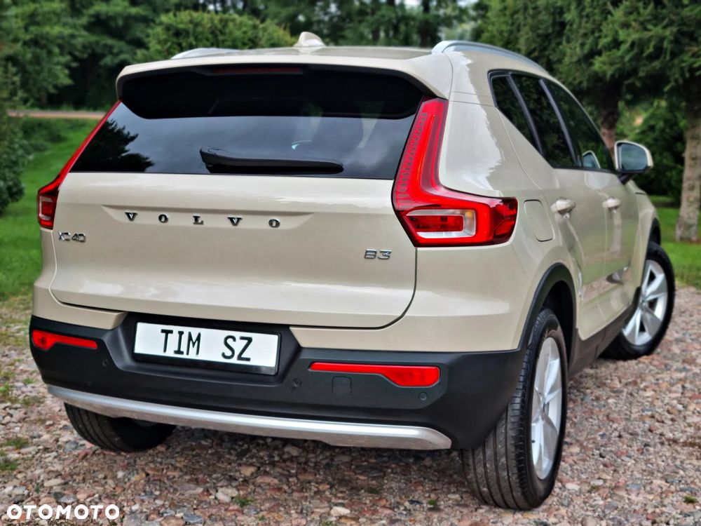 Volvo XC 40 B3 B DKG Ultra Black Edition - 12