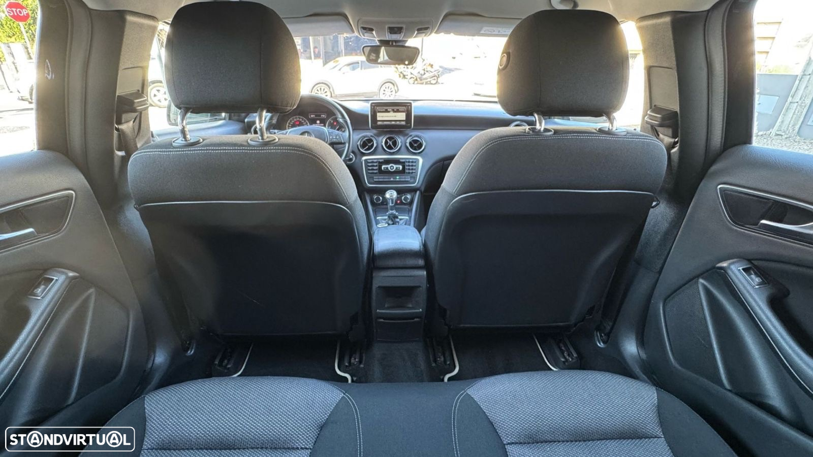 Mercedes-Benz A 180 CDI (BlueEFFICIENCY) - 12