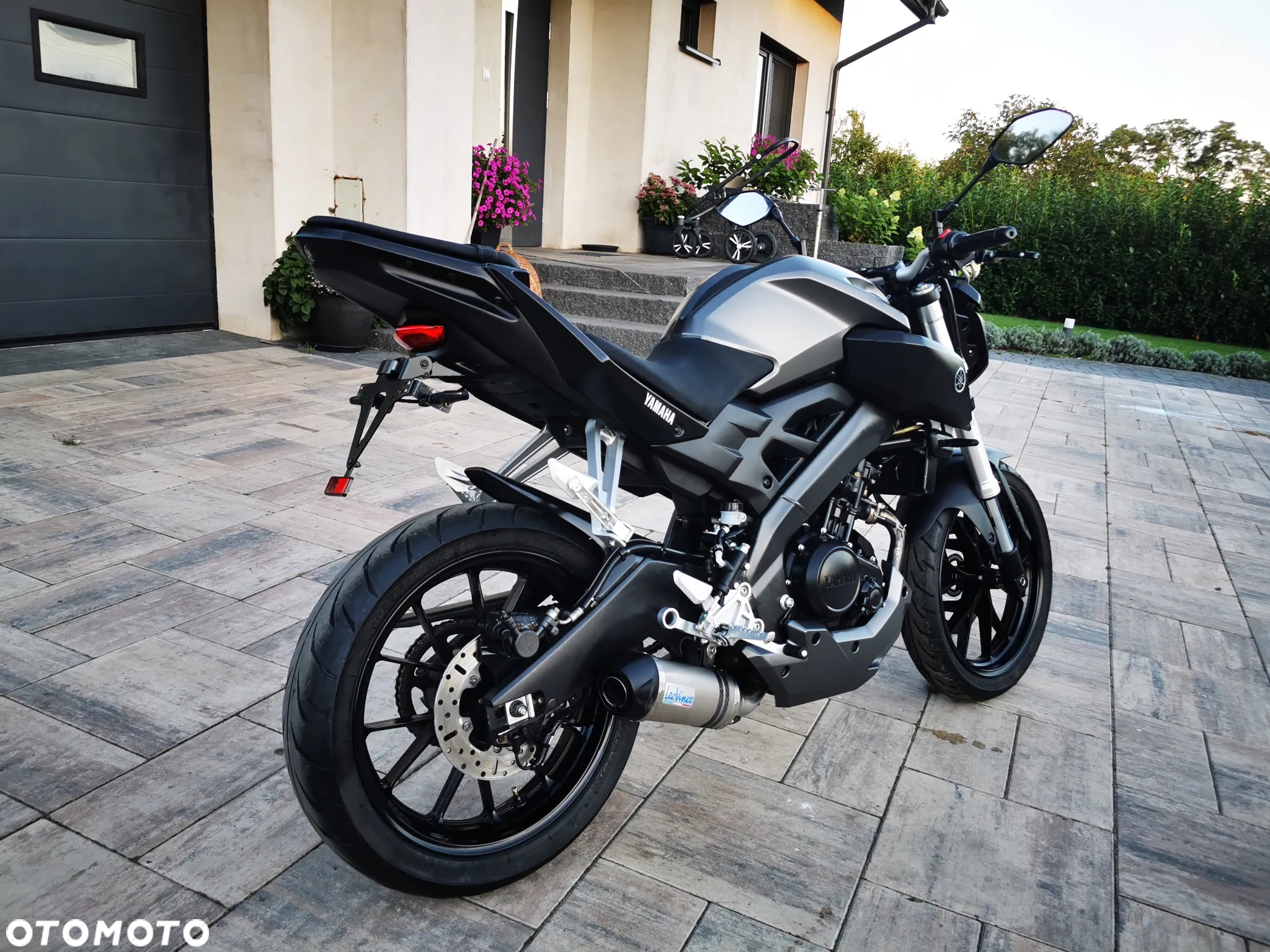 Yamaha MT - 4