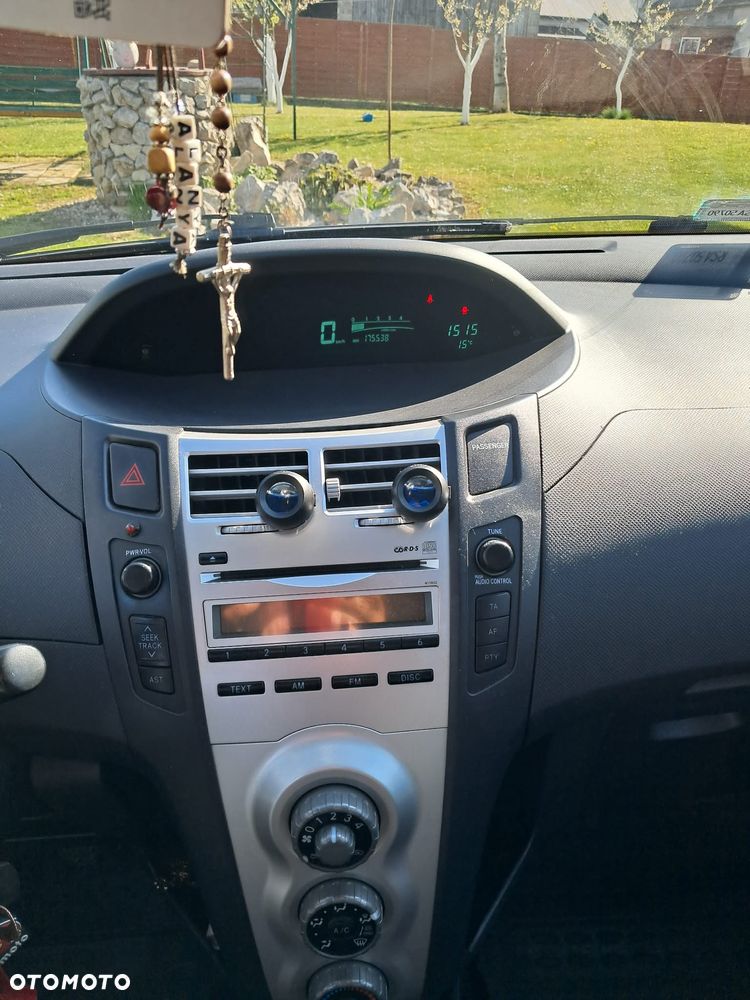 Toyota Yaris 1.4 D-4D Luna - 6