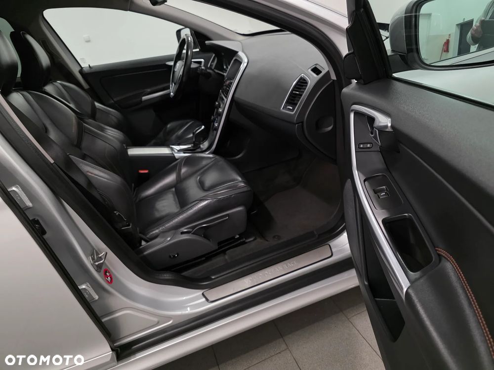 Volvo XC 60 D3 Geartronic Ocean Race - 31