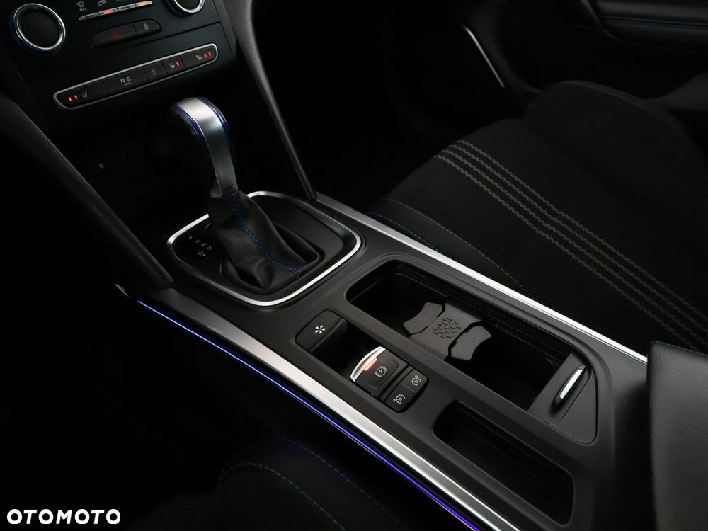 Renault Megane ENERGY TCe 205 EDC GT - 31