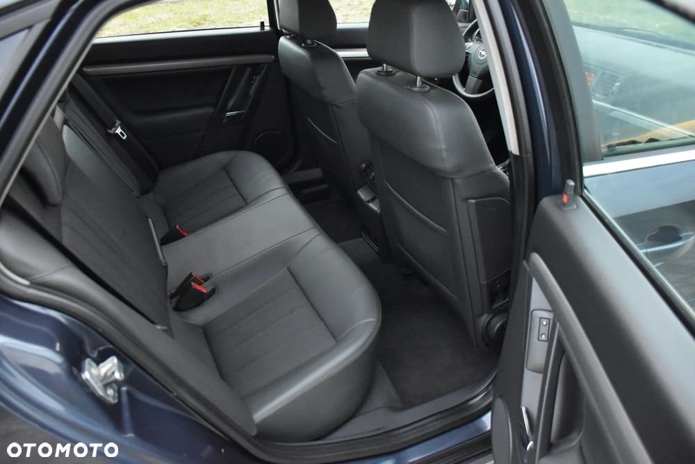 Opel Vectra 1.8 Cosmo Plus - 22