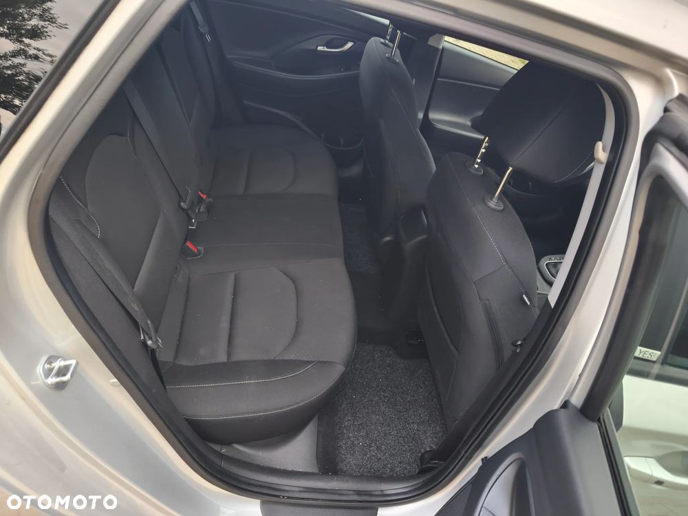 Hyundai i30 - 19