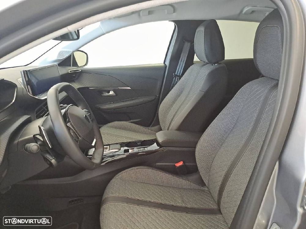 Peugeot 208 1.2 PureTech Allure EAT8 - 9