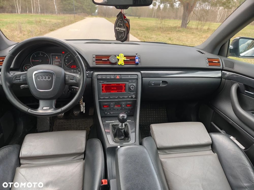 Audi A4 Avant 2.7 TDI DPF - 7