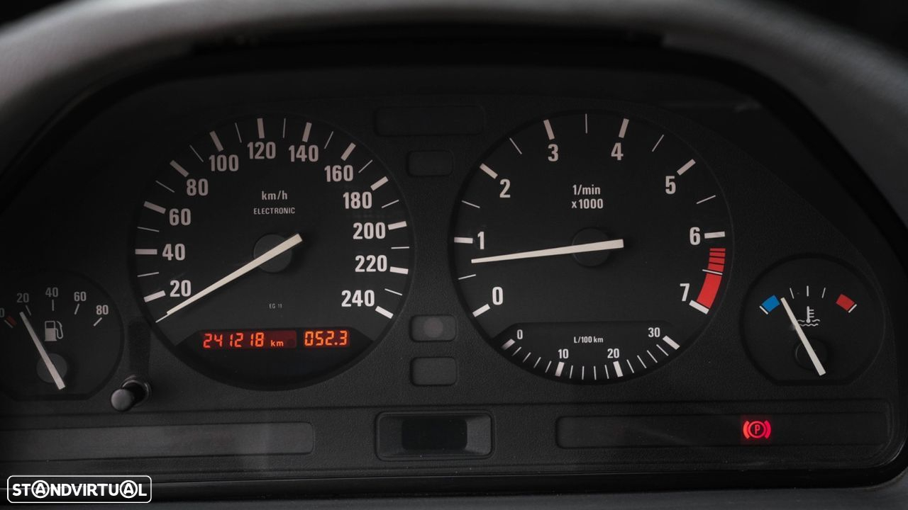 BMW 520 - 13