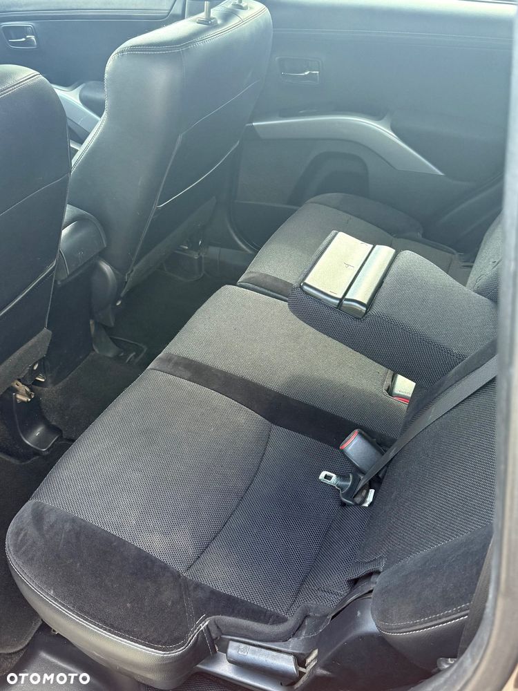 Mitsubishi Outlander 2.0 2WD XTRA - 10