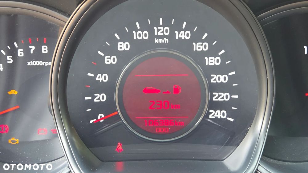 Kia Ceed - 6