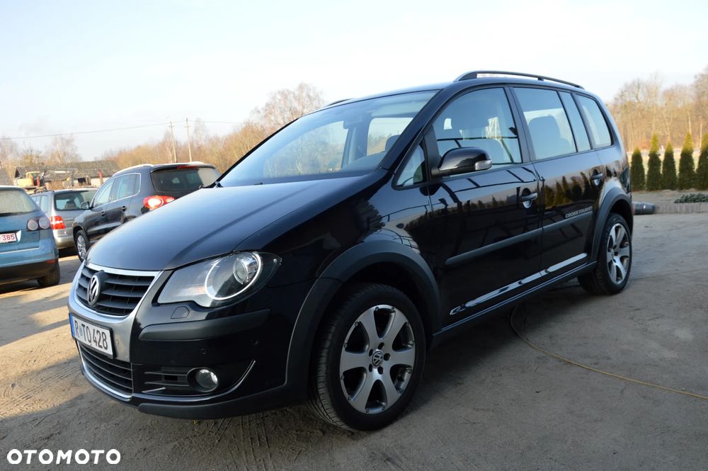 Volkswagen Touran 2.0 TDI DPF Cross - 8
