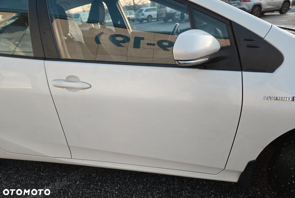 Toyota Prius - 32