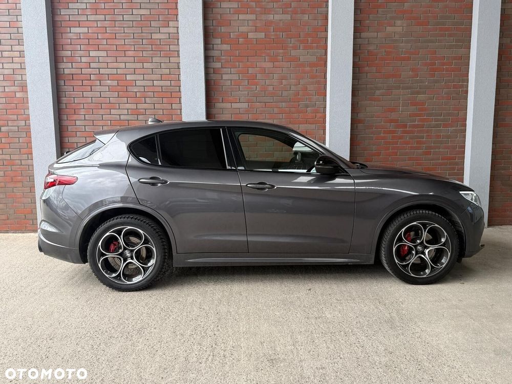 Alfa Romeo Stelvio 2.0 Turbo Veloce TI Q4 - 7
