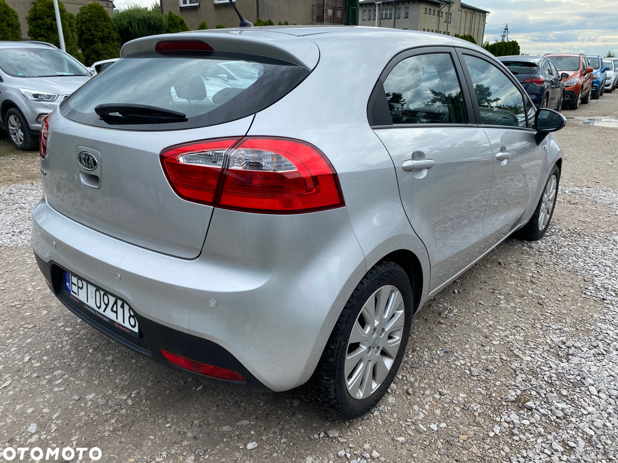 Kia Rio 1.4 Edition 7 - 14